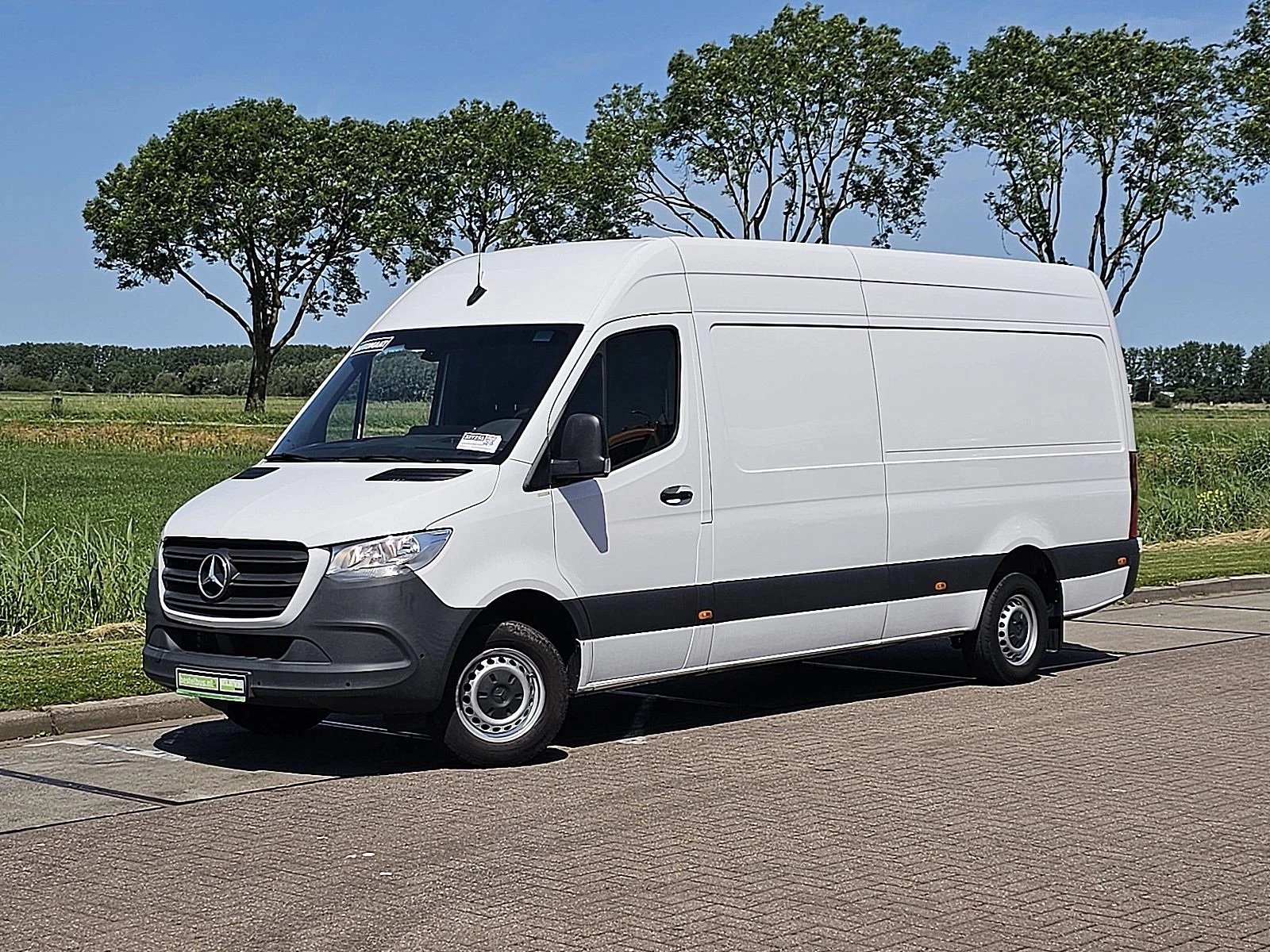 Mercedes-Benz Sprinter 2022 - 317 Bild 2