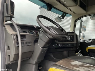Volvo FH 2016 - 16.550 8x4 Euro 6 Fassi 42 Tonmeter laadkraan + Fly-Jib Just 236.666 km! imagem 15