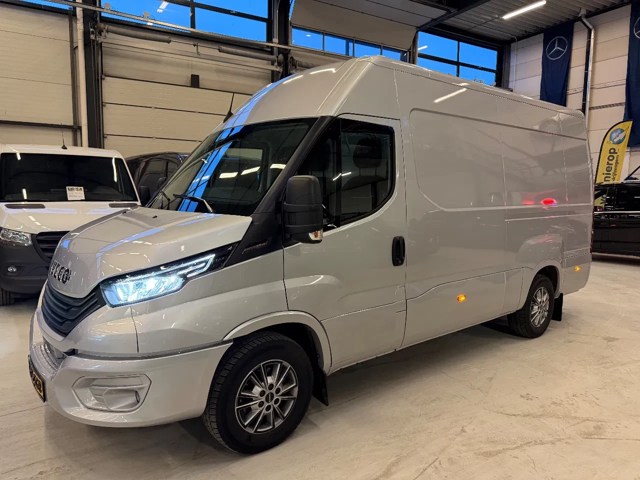 Iveco Daily 2024 - 35S21 L2H2 Automaat Airco Navi Cruisecontrol Lucht Vering BPM VRIJ imagen 2