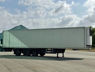 Schmitz Cargobull N/A 2013 - 3-AS   STUURAS   CARRIER VECTOR 1550    GEGALVANISEERD CHASSIS   GOEDE BANDEN    TOP STAAT NL TRAILER изображение 6