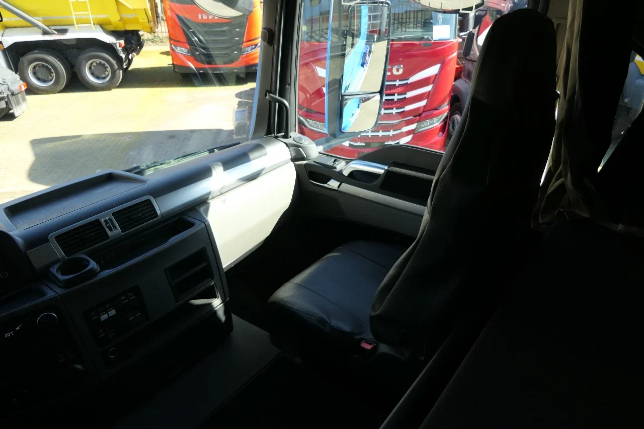 MAN TGS 2019 - 33.500 | 6X6 CARDAN | 418232Km | 2019 | Hydraulic / Tractor head | Sleep Cab. | Stand Klima | Navi | Fridge | Euro6-C | TUV/MOT/APK 07-2026 | Belgium Truck zdjęcie 50