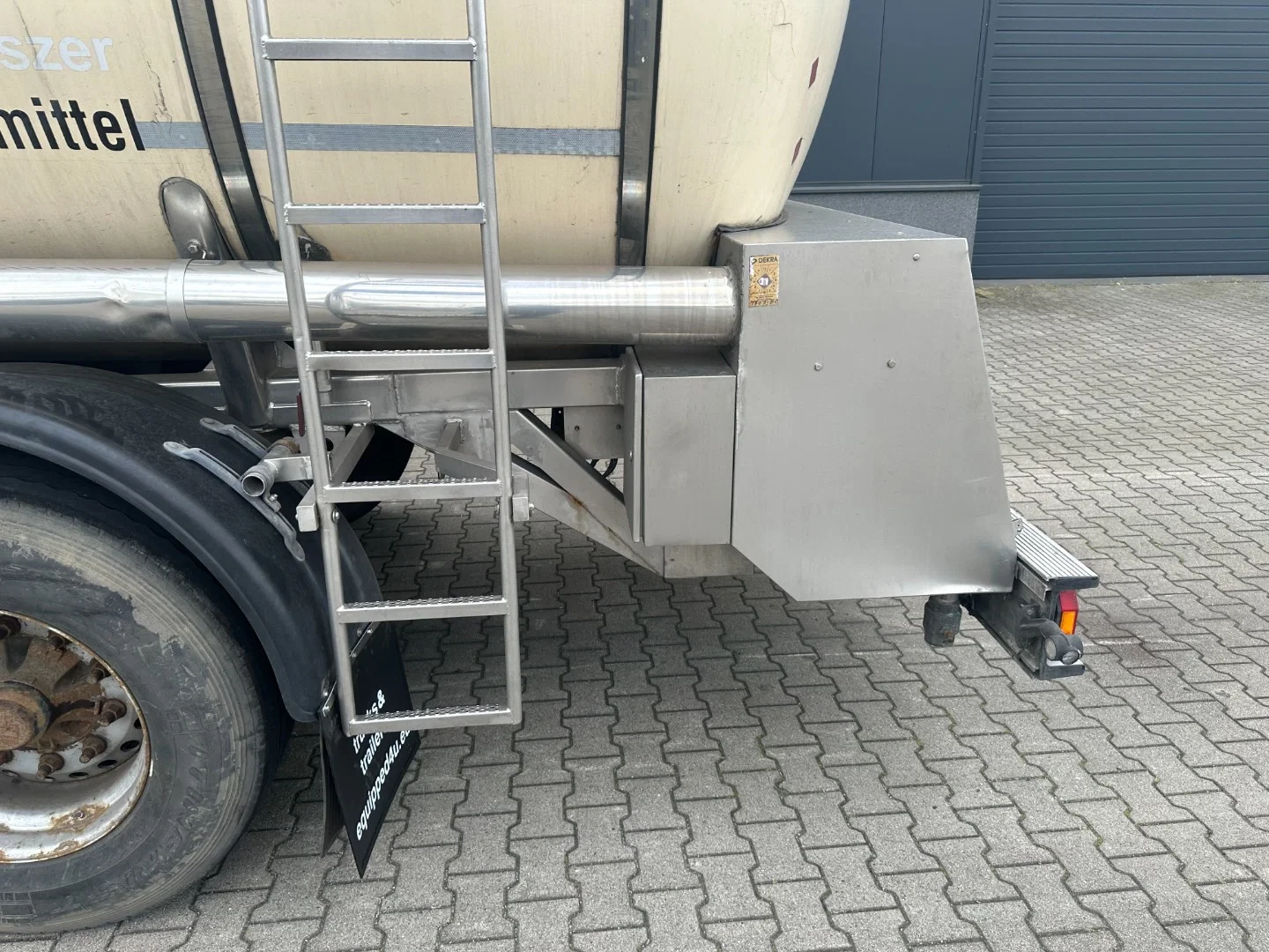 Feldbinder 1999 - LEBENSMITTEL / LEVENSMIDDELEN / FOOD / 33.500L / 3-COMP / PUMPE / LIFTACHSE obrázek 27