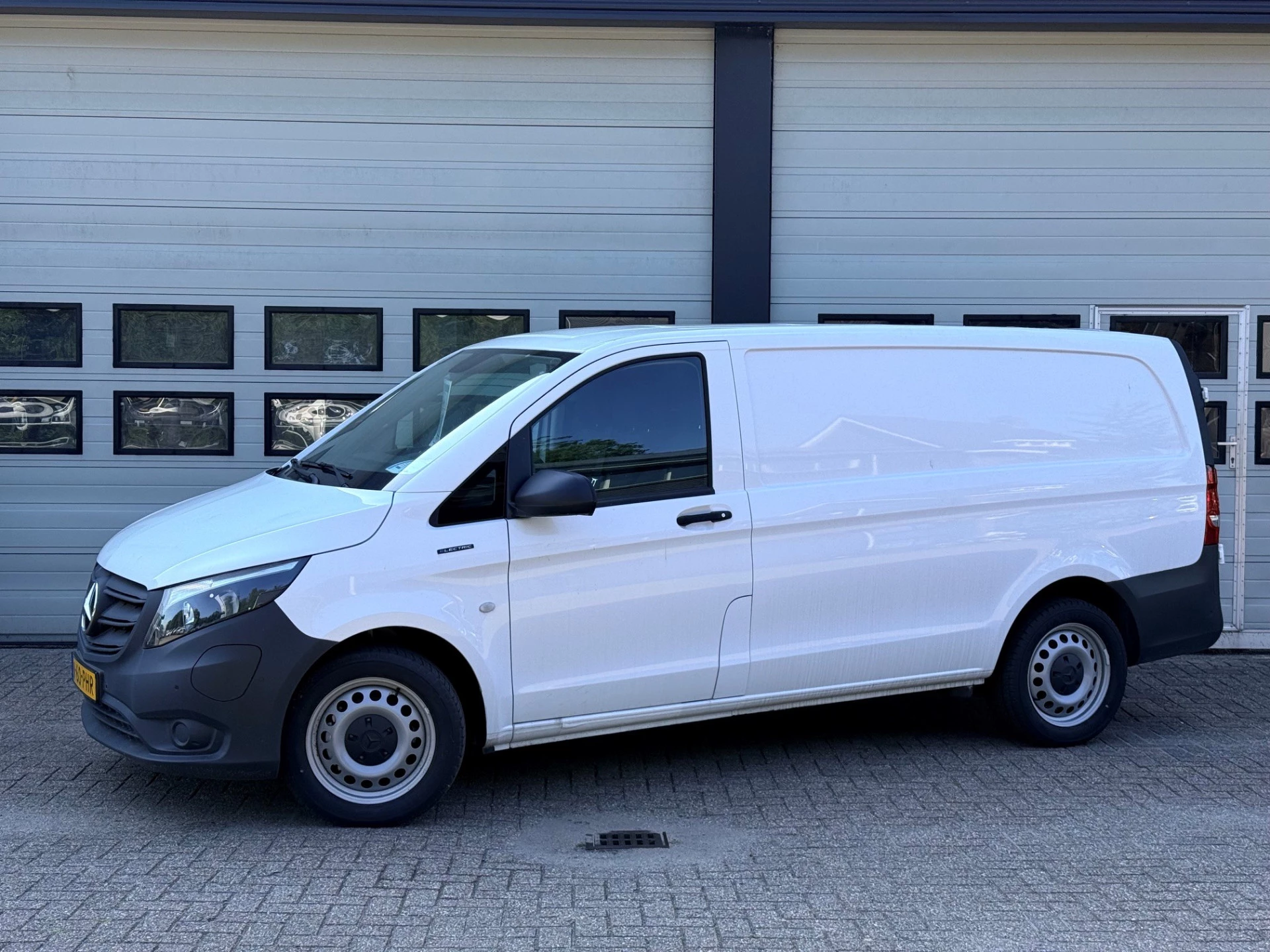 Mercedes-Benz eVito 2025 - 66 kWh SoH 98 % 261 km WLTP actieradius - L2 Lang - Apple Carplay - Betimmerd afbeelding 8