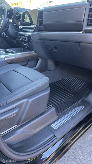 Chevrolet 6.6 V8 Duramax 2026 - Trail Boss image 27