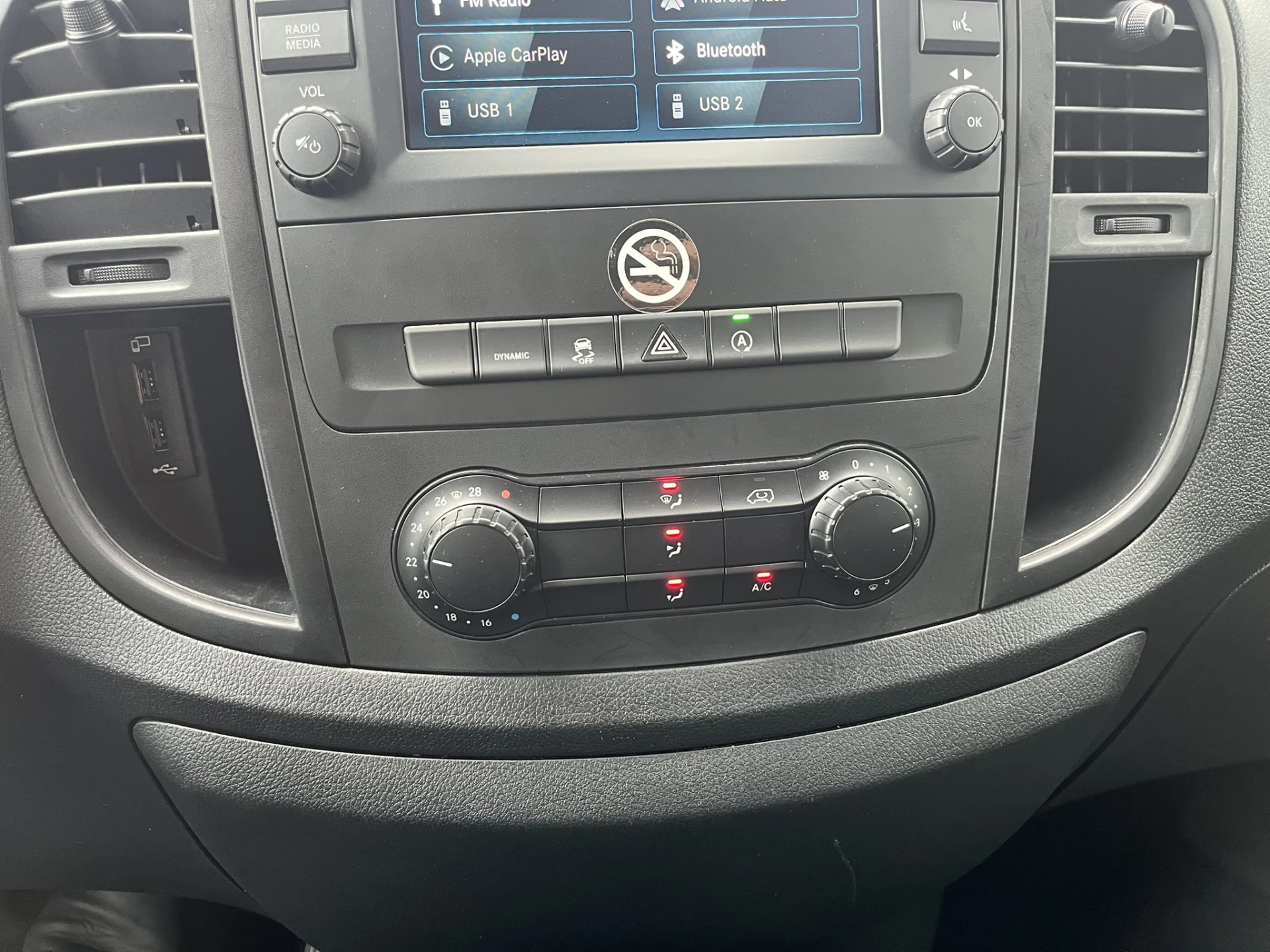 Mercedes-Benz Vito 2024 - 114 CDI L2/Automaat/Apple-Android carplay afbeelding 9
