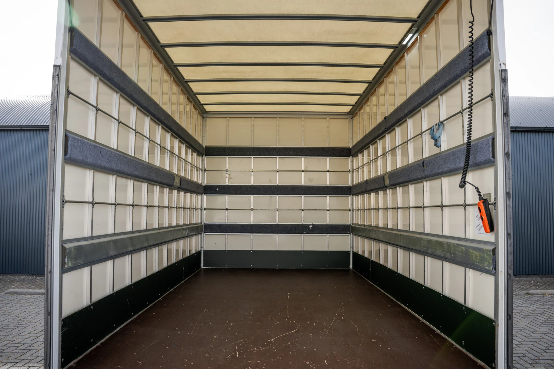 Renault Master 2020 - 15.389 KM! | Bakwagen met Laadklep | 146PK | LED | Airco Bild 9