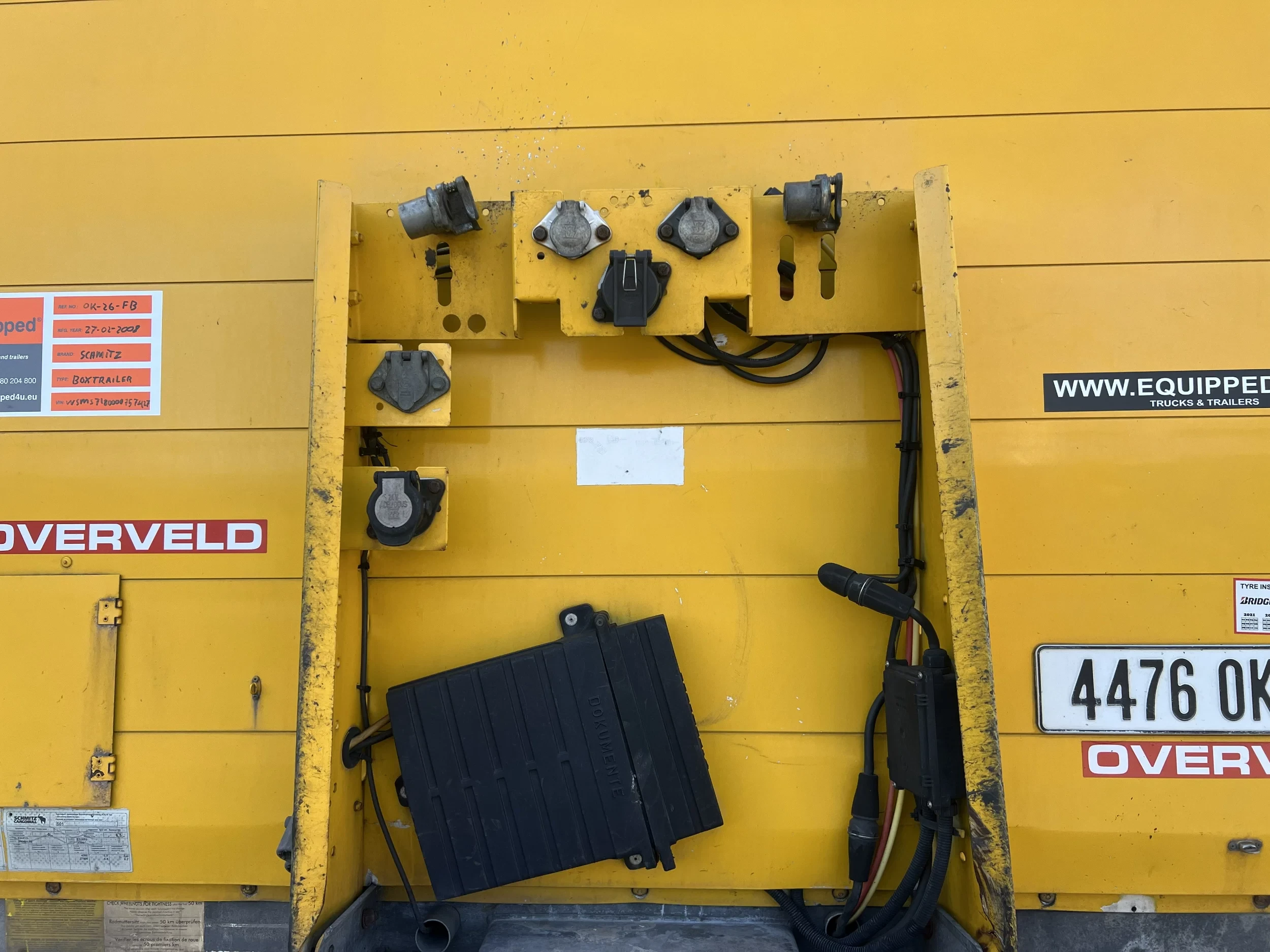 Schmitz Cargobull SKO 24 2008 - SKO24 / SAF trommelremmen / gegalvaniseerd / binnenhoogte: 2,80 m / NL oplegger,/ damaged - PRICE REDUCTION afbeelding 32