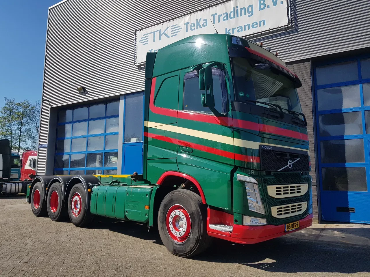 Volvo FH 2015 - 500 8x2 Euro 6 Netherlands truck image 5