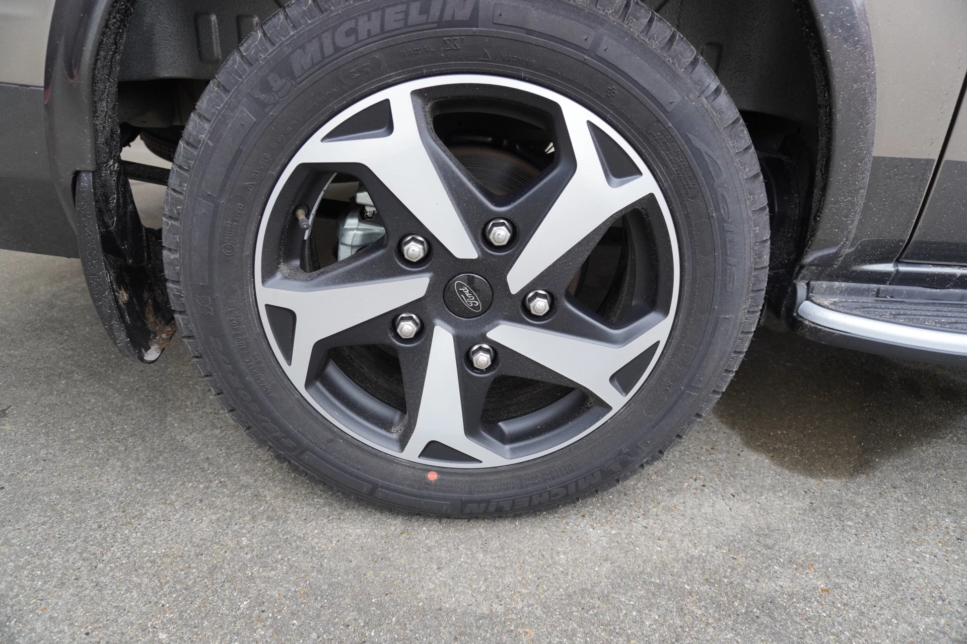 Ford Transit Custom 2023 - 300S 2.0 TDCI 130PK L1H1 Limited Active edition obrázek 12