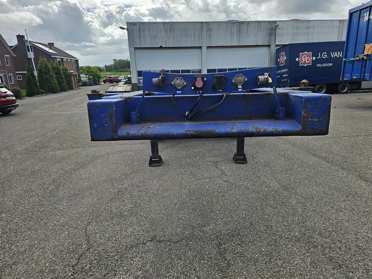 MKF METALLBAU CS 20 -20 FOOT- CONTAINER CHASSIS -HEAVY DUTY- BPW DRUM -STEEL SUSPENSION- GOOD QUALITY. 2007 zdjęcie 5
