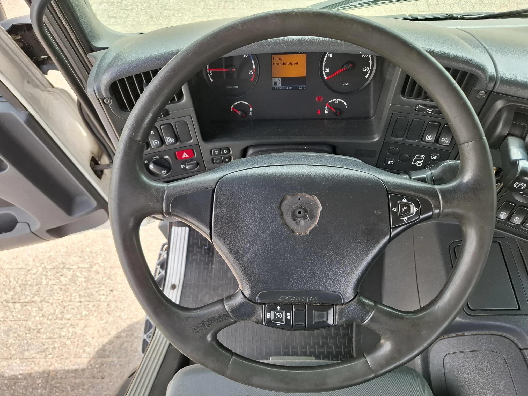 Scania P 2012 - P420 / GOOD TYRES / AIRCO / AUTOMATIC / EURO-5 / 2011 obrázek 12