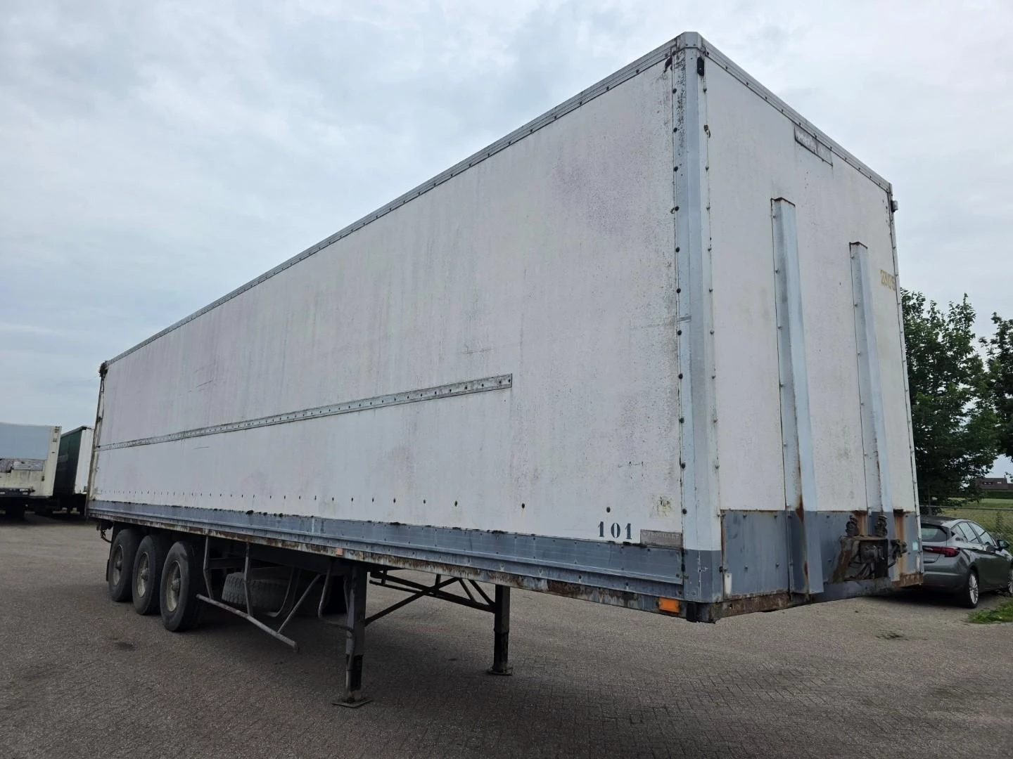 Trouillet DRUM BRAKES – STEELSPRING – WIDESPREAD – CAN ALSO BE SOLD AS FLATBED 1990 afbeelding 3