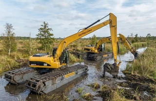 Cat N/A 2026 - 320 AMPIBIOUS EXCAVATOR RENTAL image 1