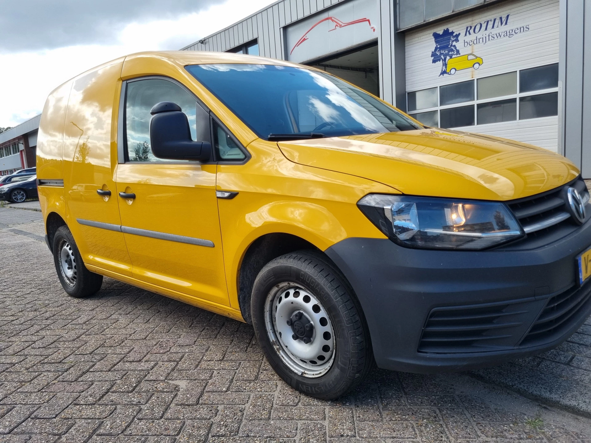 Volkswagen Caddy 2019 - 2.0 TDI L1H1 AIRCO, CRUISE. TREKHAAK,EURO6 afbeelding 9