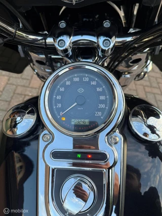 Harley-Davidson N/A 2011 - 103 FLD Switchback zdjecie 5