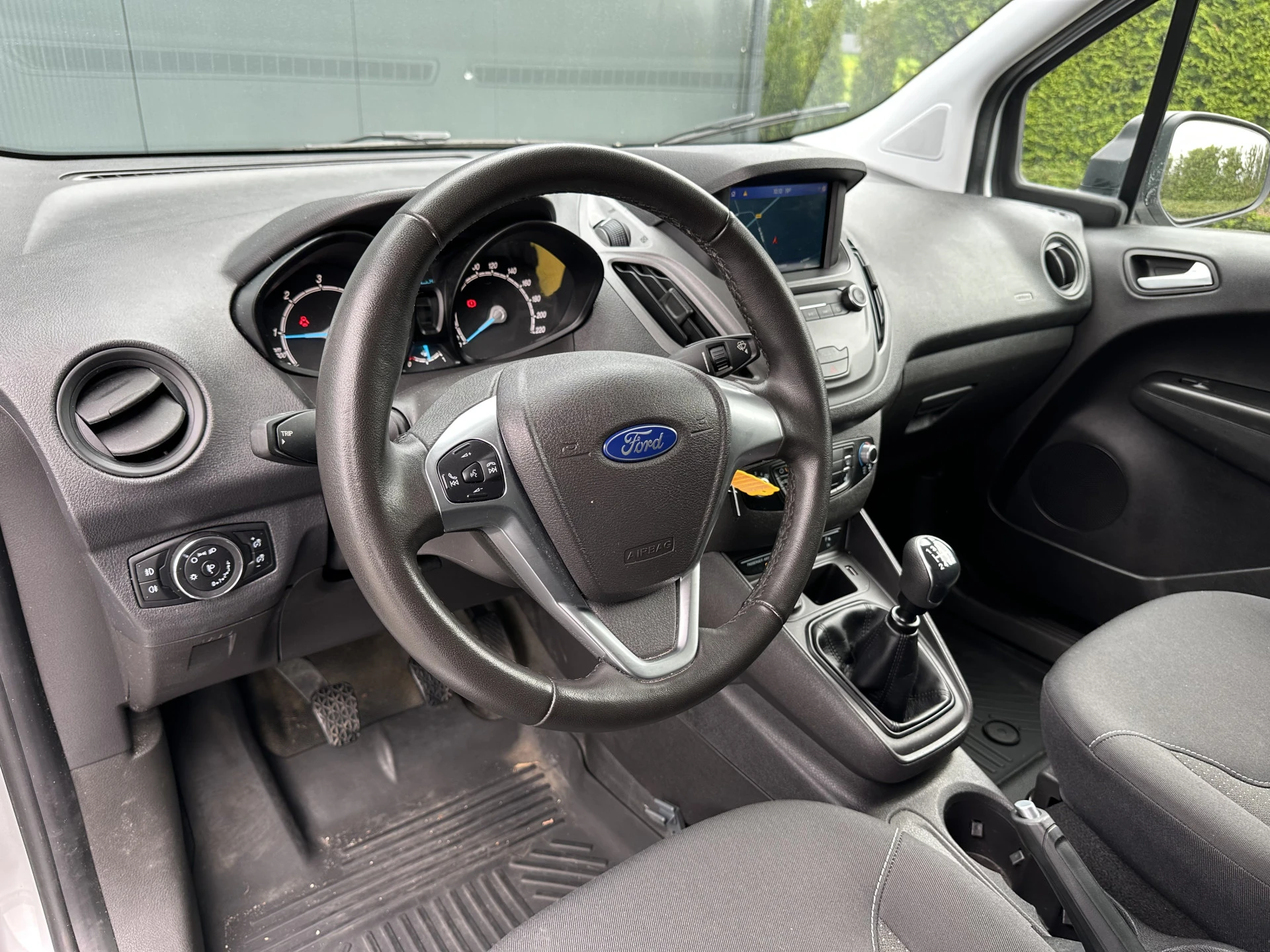 Ford Transit Courier 2021 - 1.5 TDCI / 1e EIGENAAR / 21.248 KM ! / AIRCO / STOELVERWARMING / PDC / NAVIGATIE / CARPLAY afbeelding 7