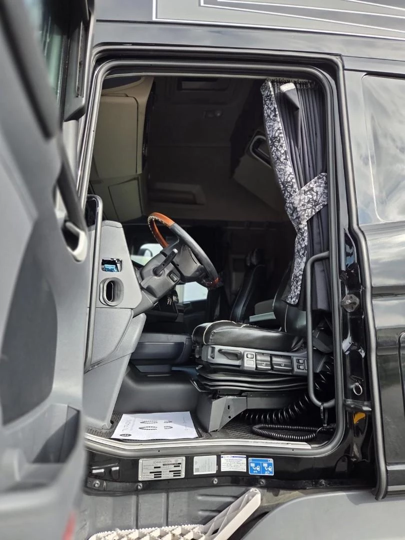 Scania R 2015 - R520 V8 image 15