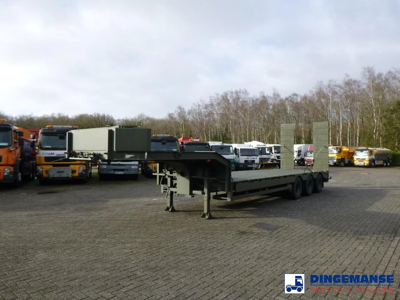 Broshuis 3-axle semi-lowbed trailer E-2130 / 73 t + ramps 2006 imagen 1