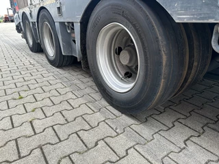 Broshuis N/A 2019 - 3ABSD Lowloader 3-axle / GVW: 59.000kg / Neck: 23.000kg / hydraulic steering + ramps + loading table / 4.60m extendable / winch / liftaxle obrazek 58