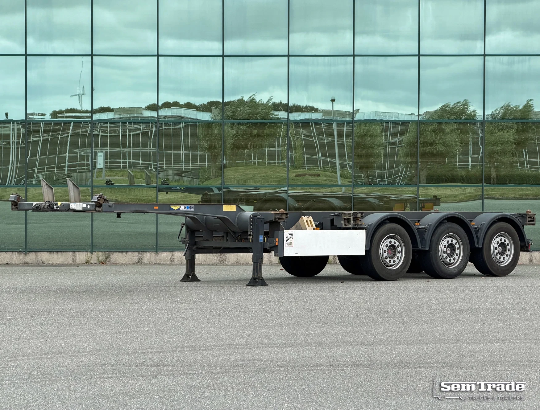 Broshuis 3UCC-39 2008 - 3 UCC-39 MFCC MIDDLE+BACK SLIDER DISC BRAKES 20-30-40-45 FT. LIFT AXLE NL-TRAILER afbeelding 1