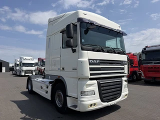 DAF XF 105.460 2013 - Spacecab Euro 5 Retarder afbeelding 2 miniatuur