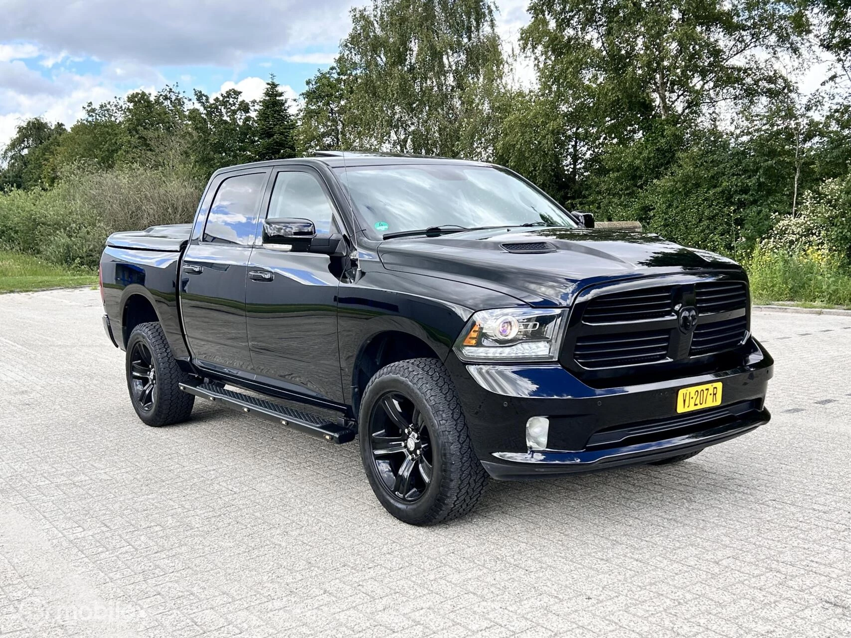 Dodge Ram 1500 2014 - 5.7 V8 Crew Cab 6'4 sport black out MARGE afbeelding 3