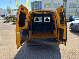 Volkswagen Caddy 2018 - 2.0TDI L1H1 Trekhaak 126600KM image 5