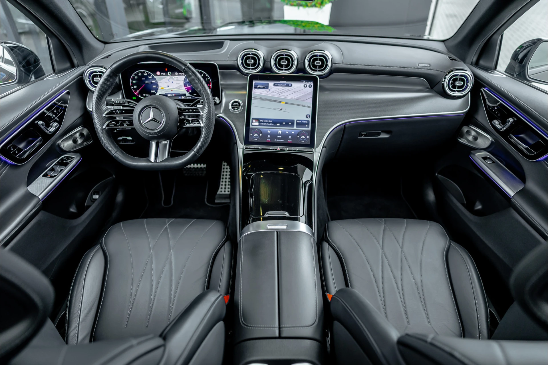 Mercedes-Benz GLC 2023 - GLC200 4MATIC AMG Line afbeelding 9