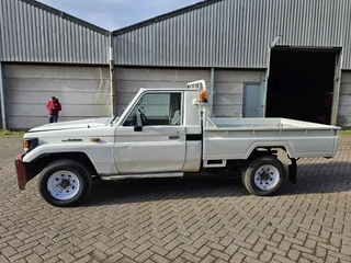 Toyota Land Cruiser 2001 - N/A image 25