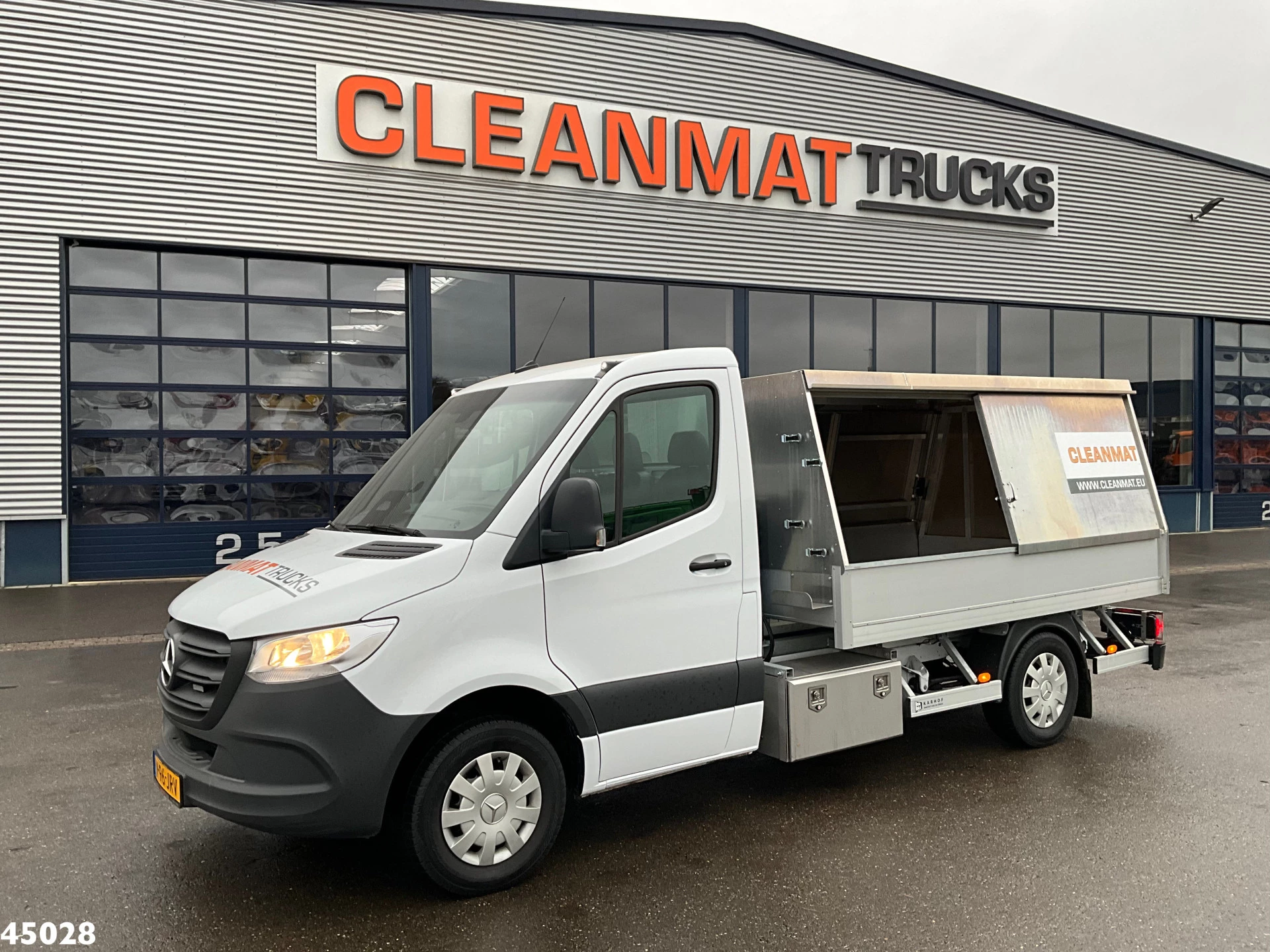 Mercedes-Benz Sprinter 2024 - 317 1.9 CDI Veegvuilkipper obrázek 2