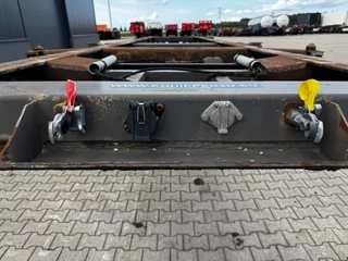 DESOT N/A 1994 - nice 20FT/30FT ADR-Chassis for SMALL PRICE,  liftaxle, 5 twistlocks arms zdjecie 12