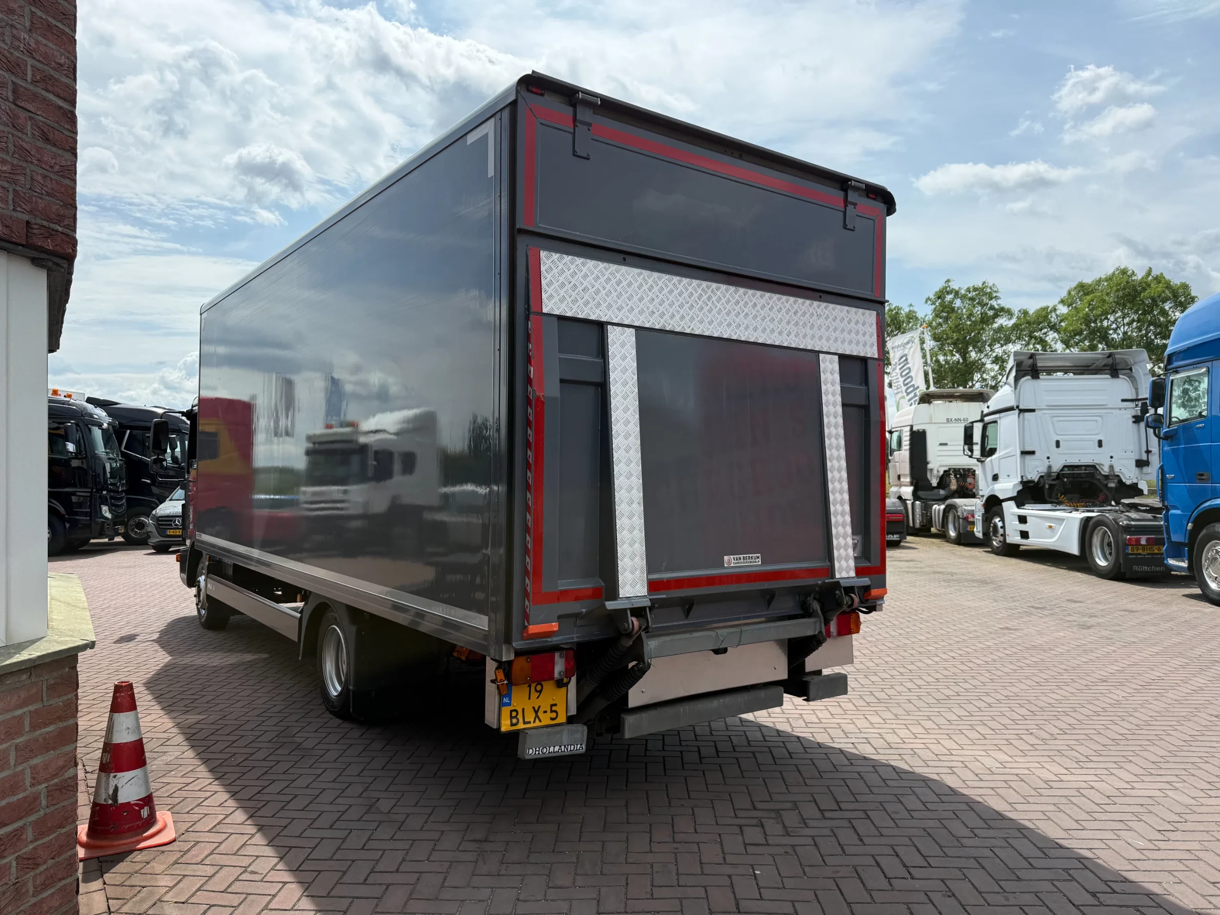 MAN TGL 2019 - MAN TGL TGL 8.160 BB bakwagen met laadklep / ACC / Dealer onderhouden afbeelding 5