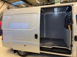 Iveco Daily 2024 - 35S21 L2H2 Automaat Airco Navi Cruisecontrol Lucht Vering BPM VRIJ image 12