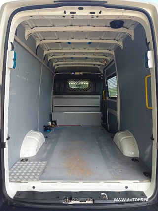 Volkswagen Crafter 2018 - 35 2.0 TDI L3H3 EL Highline ,Euro 6 , 1e Eig. 3000 KG trekkracht , Lage km , cruise , camera. bild 20