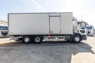 Renault N/A 2015 - D26.320-6x2+DHOLLANDIA 2T. imagen 3