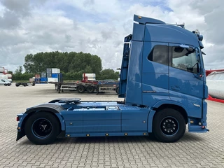 Volvo FH 2021 - 500 FH 500 Globetrotter / NEW MODEL / FULL AIR / TURBO COMPOUND / SHOW TRUCK / SPECIAL INTERIOR bild 7