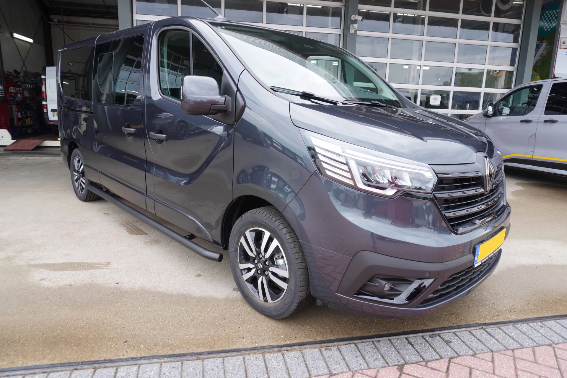Renault Trafic 2024 - 2.0 Blue dCi 170PK T29 L2H1 Extra Anniversary DC Automaat zdjęcie 2