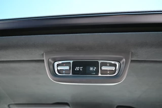 Mercedes-Benz V-Class 2024 - 300d 4-Matic AMG L2 Exclusive DC zdjecie 11