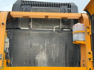 Hyundai R360LC-7 2005 - N/A imagem 28