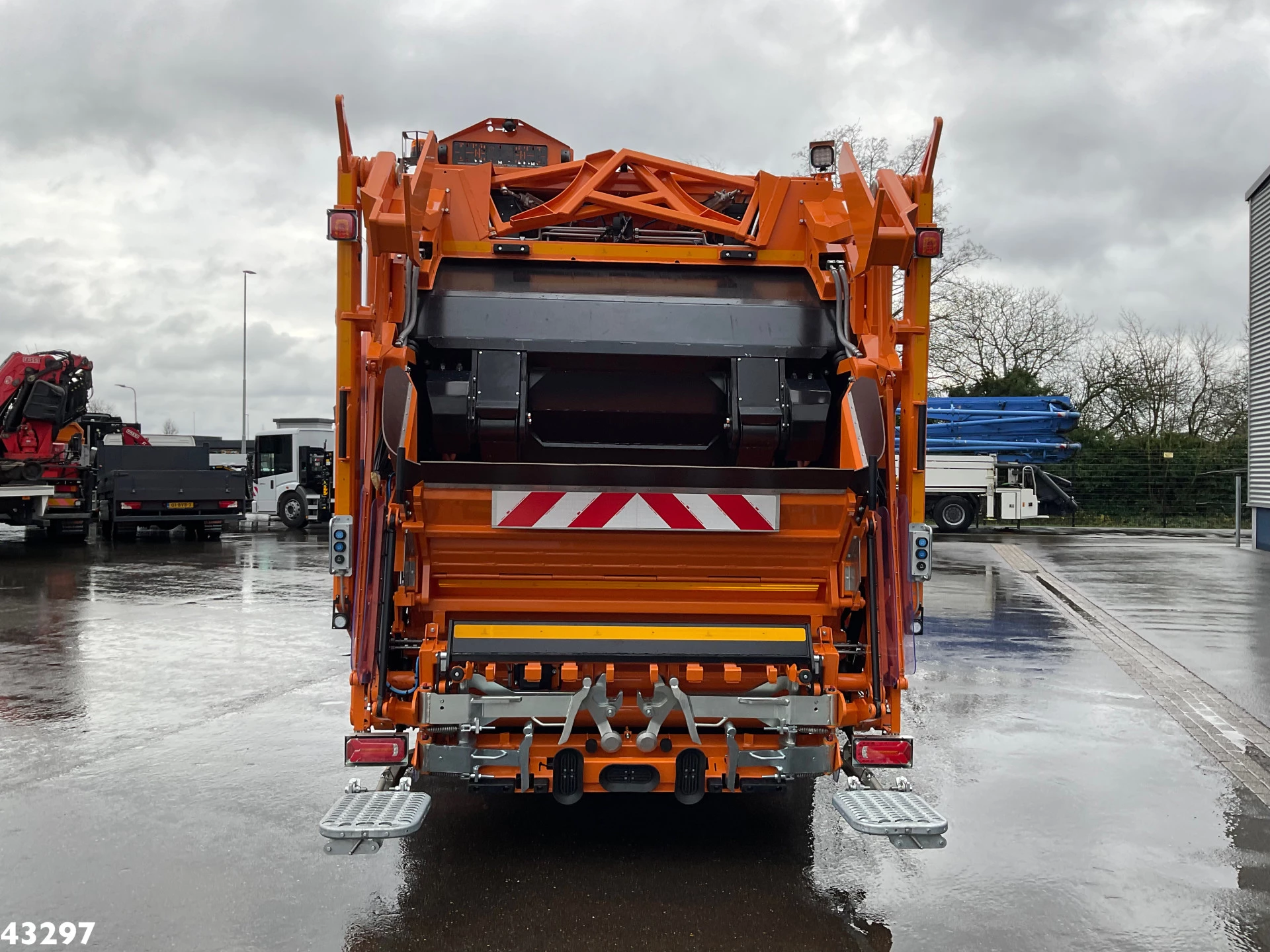 Mercedes-Benz Actros 2024 - 2533 Geesink 23m³ GHC image 5