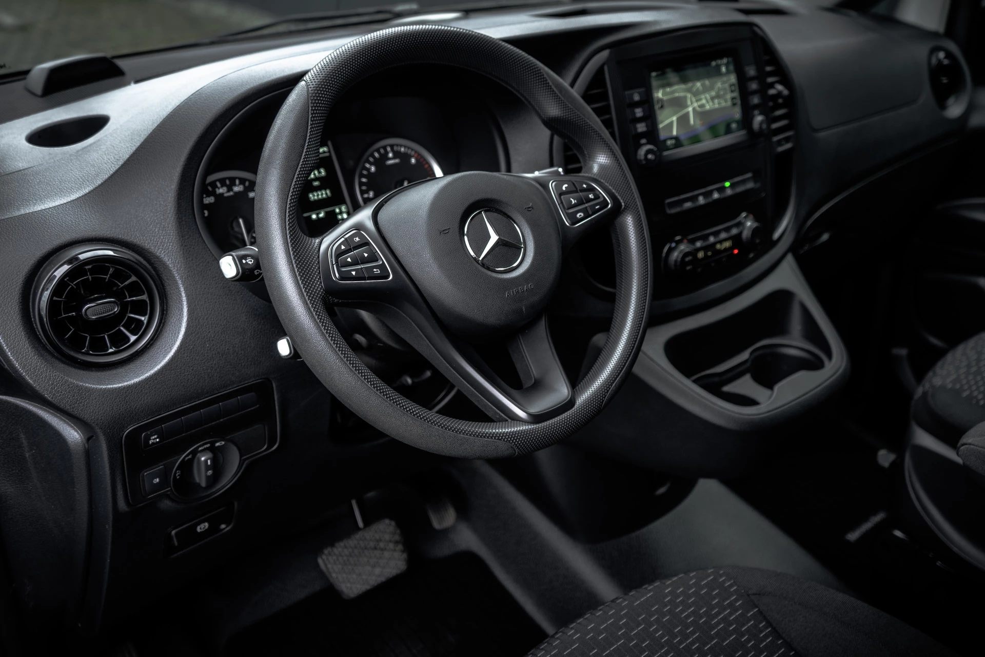 Mercedes-Benz Vito 2023 - 119 CDI | AMG Styling | ILS | Carplay | L+R Schuifdeur | Cruise | Camera immagine 13