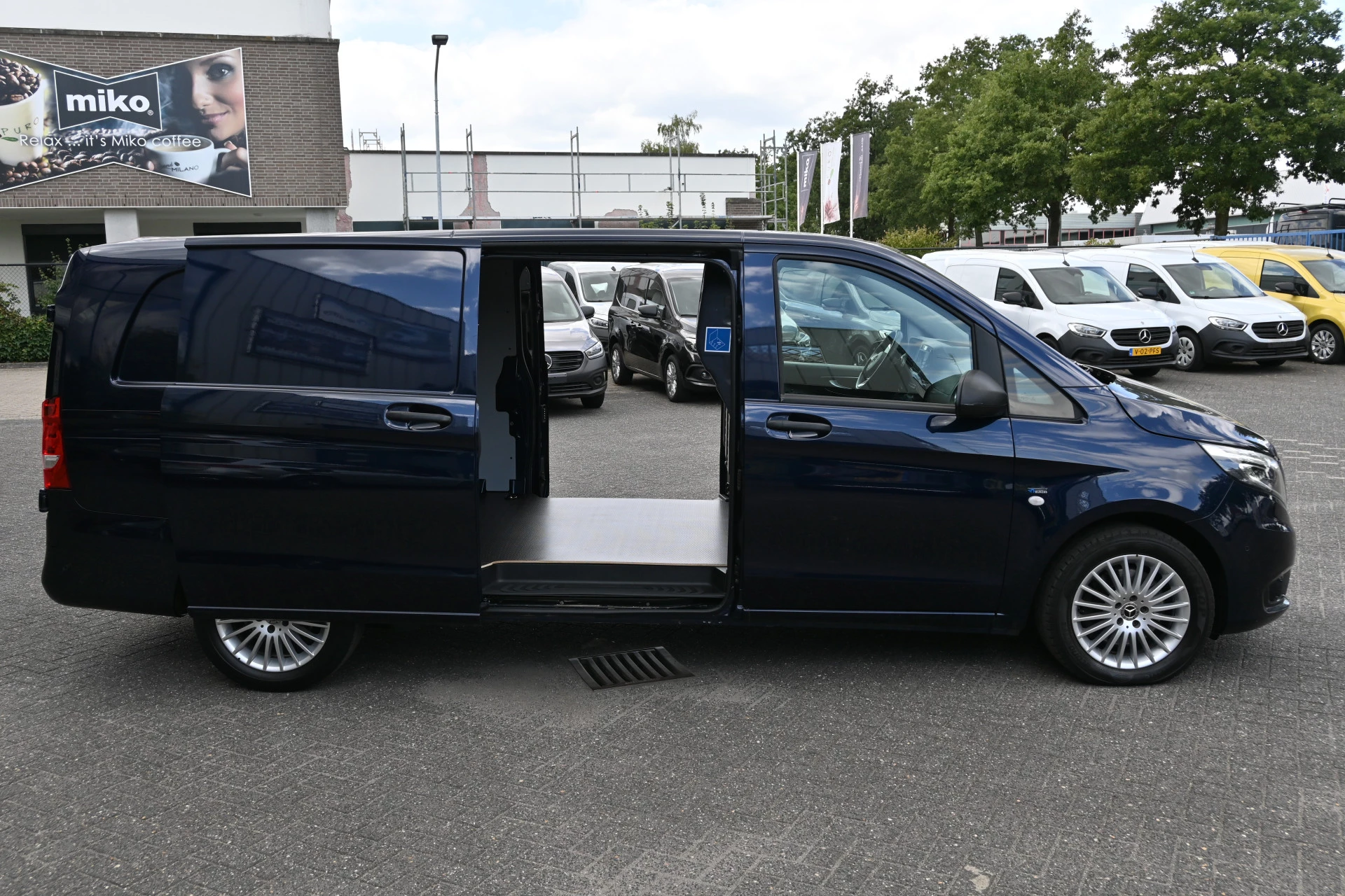 Mercedes-Benz Vito 2022 - 119 CDI L3 XL obrázek 2