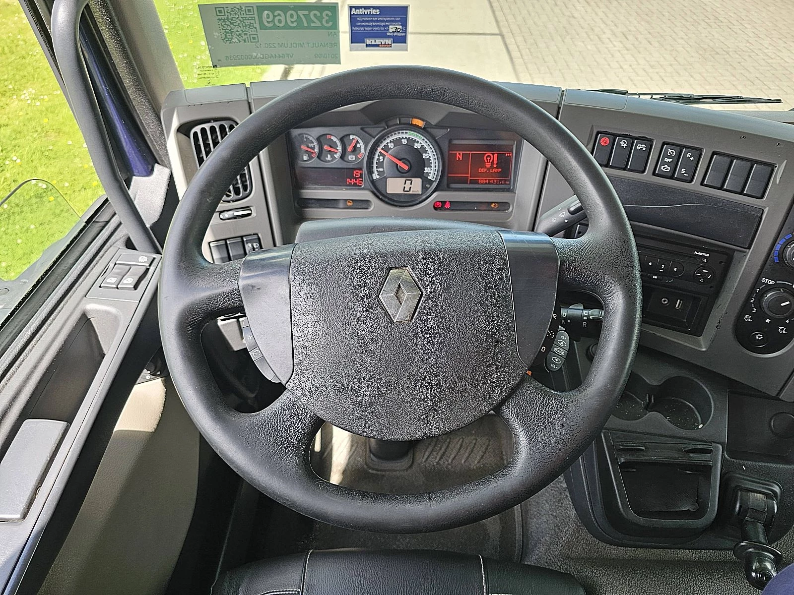 Renault 2010 - MIDLUM 220.12 image 11
