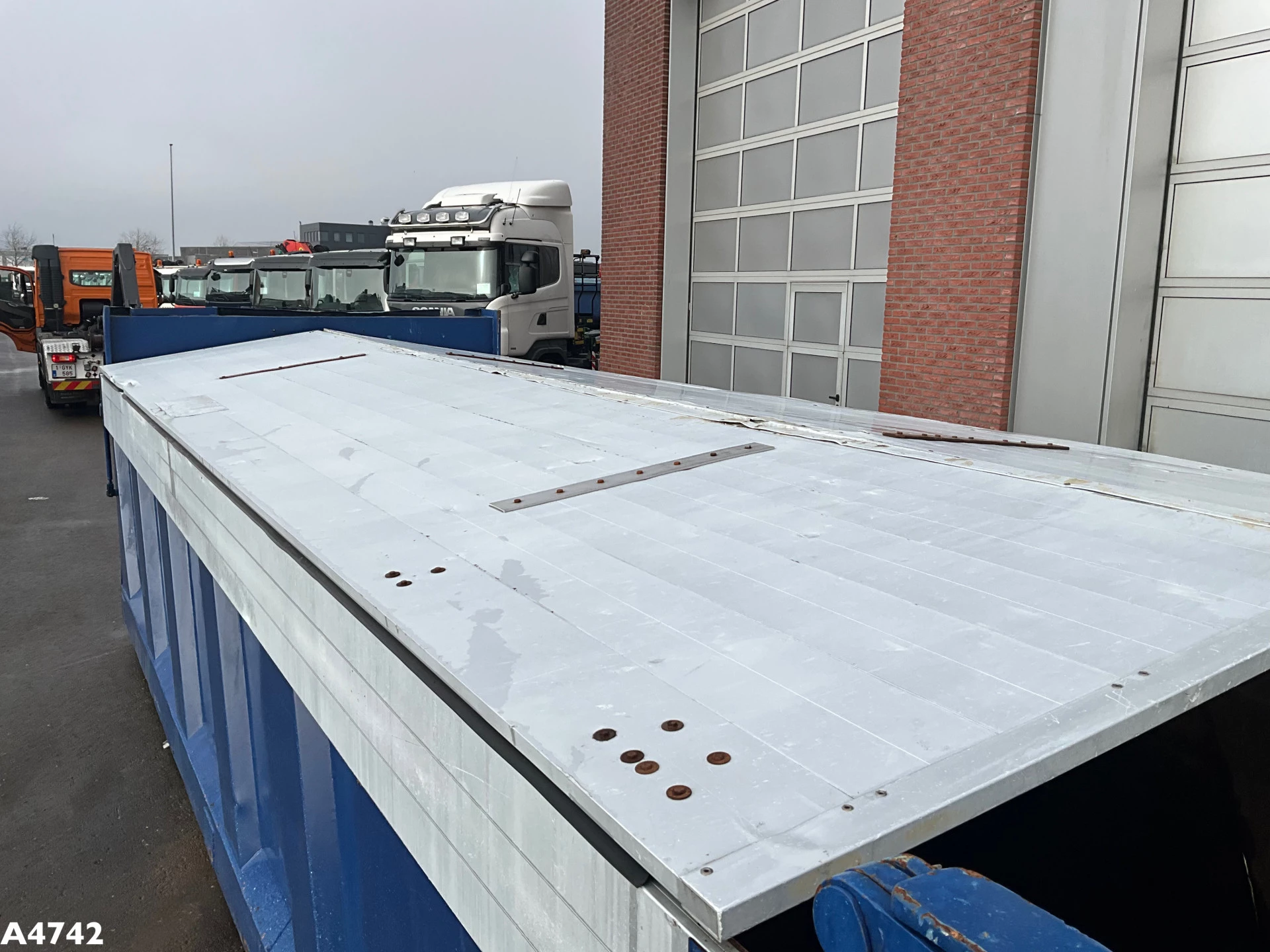 Container 23m³ met Hydraulische milieukleppen Bild 7