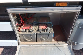 DAF 2500 2021 - CF 410 Schuifzeil + Dhollandia klep kg image 17