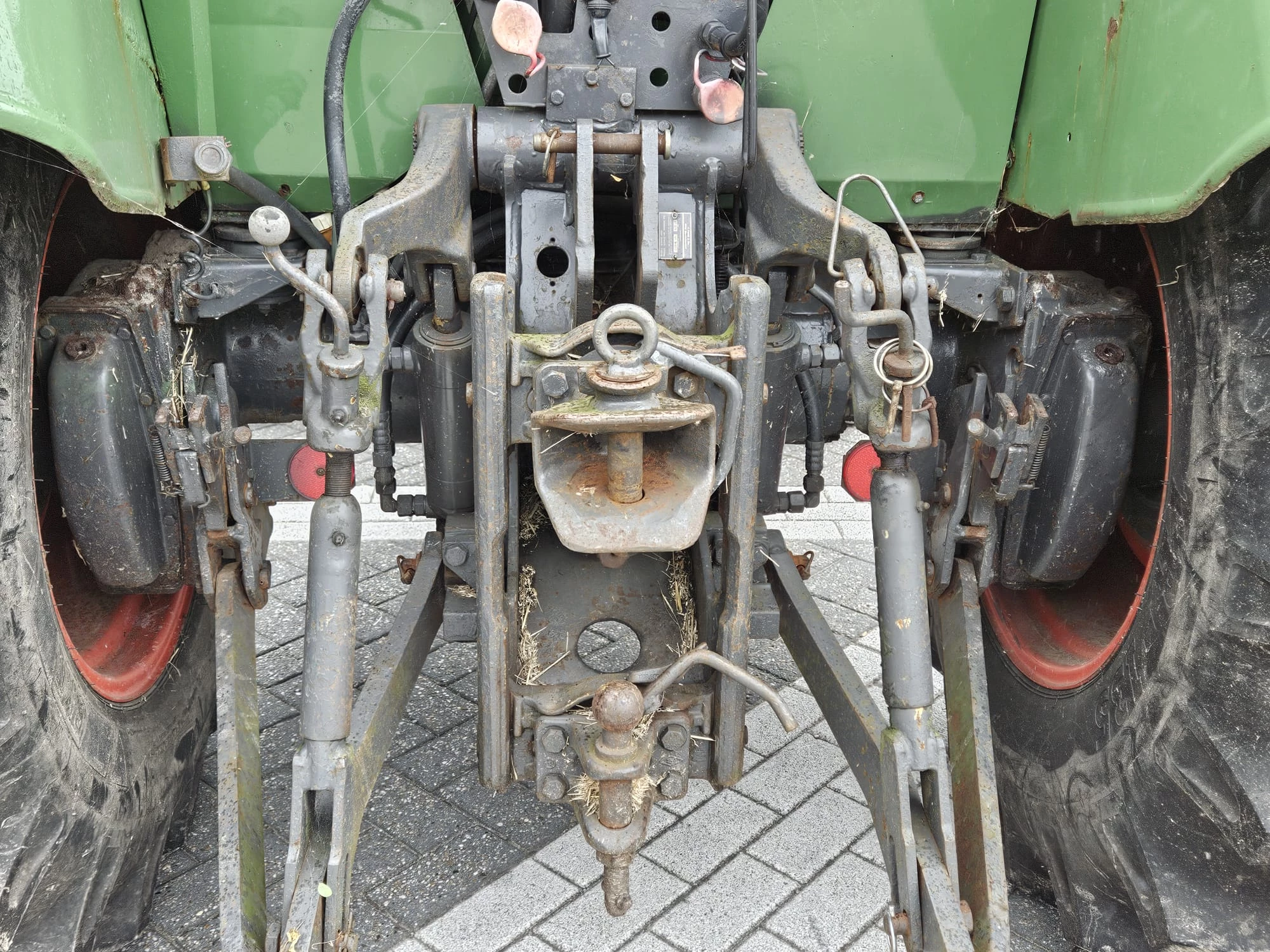 Fendt 1994 - 260 S landbouwtrekker afbeelding 15