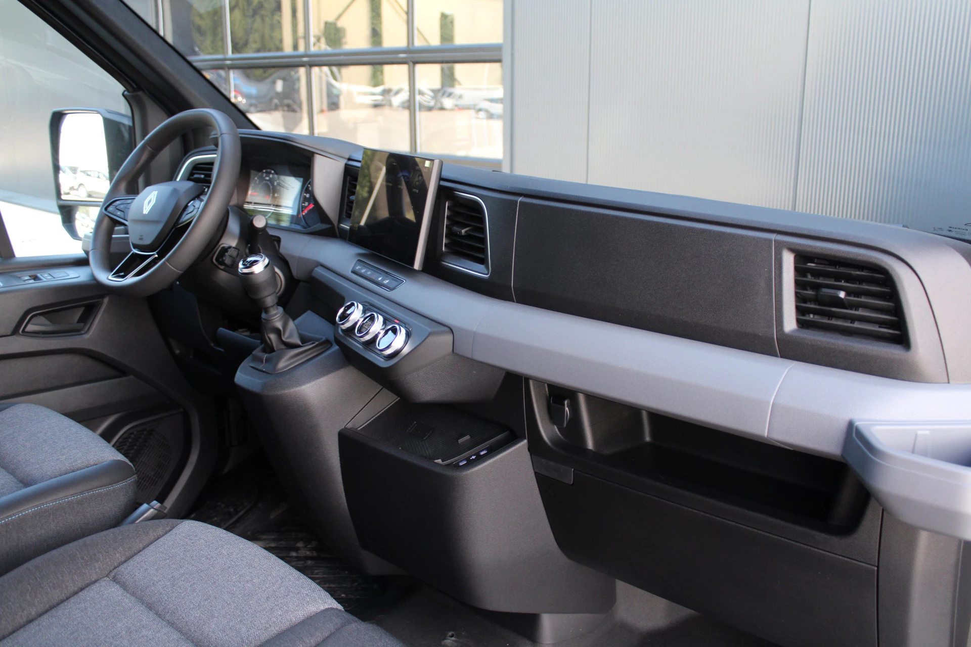 Renault Master 2024 - T35 2.0 dCi 170pk L2H2 Extra - 2x Schuifdeur - Navigatie - Blind Spot - Camera - Stoelverwarming - Verwarmde voorruit - Rijklaar obrázek 47