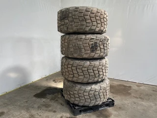 Michelin 525/65 R20.5 afbeelding 2 miniatuur