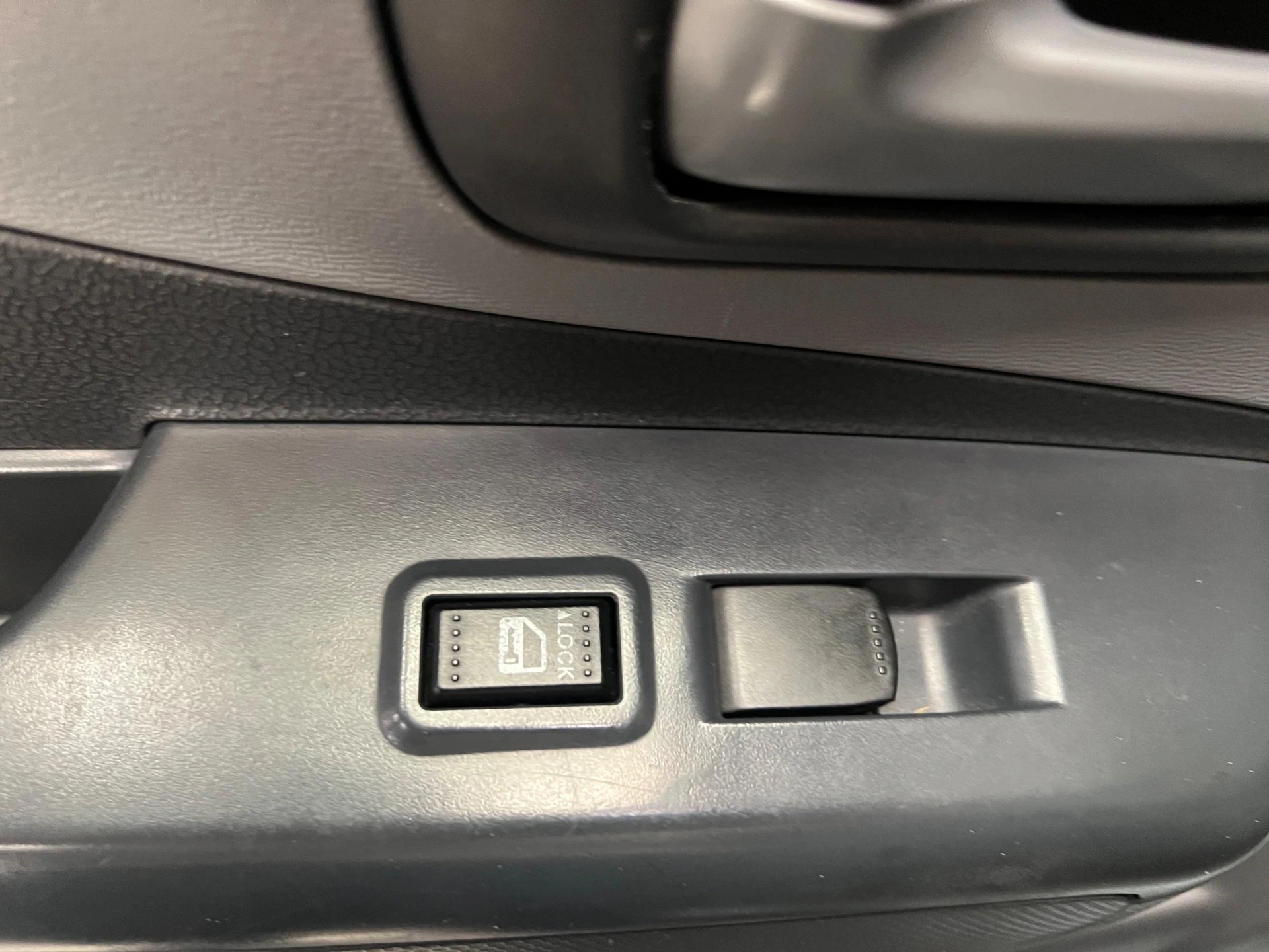 Suzuki Alto 2011 - 1.0 Exclusive - 2e eigenaar - Nette auto afbeelding 24