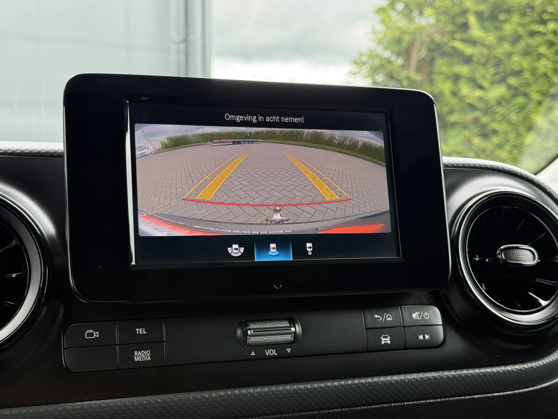 Mercedes-Benz eCitan 2023 - 112 Pro L2H1 / 51 kWh / 6.716 KM / ** RIJKLAAR ** / LED HIGH PERFORMANCE KOPLAMPEN / CAMERA / ECC / TREKHAAK / STOELVERW изображение 18